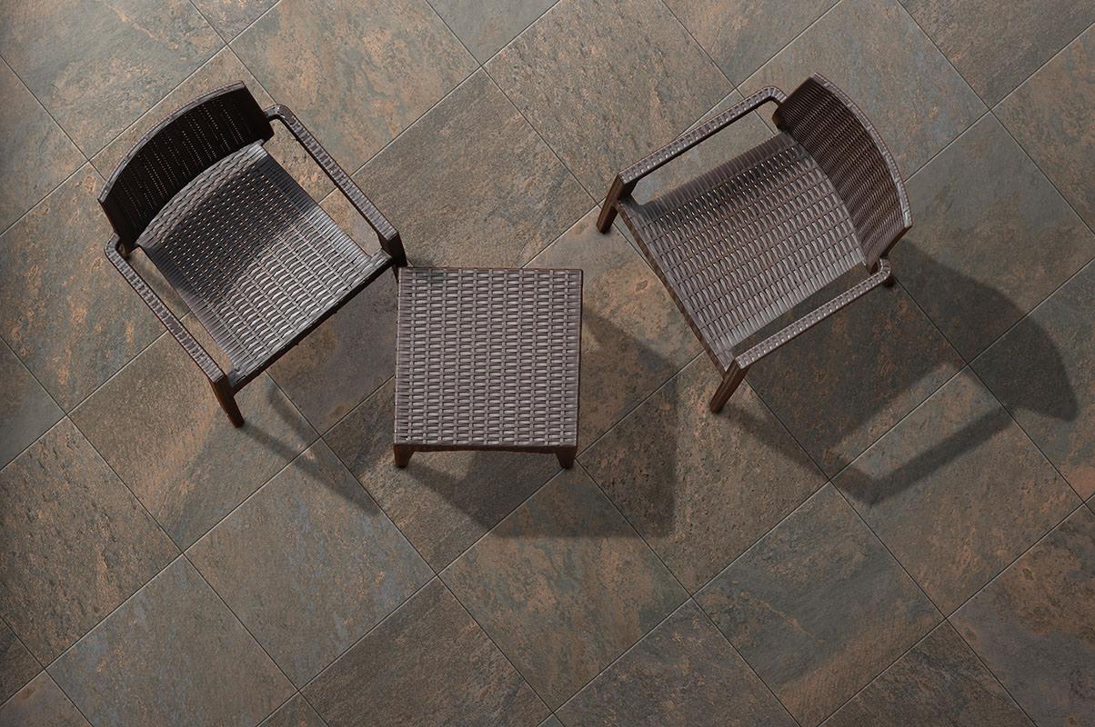 flooring-dark-stone-pavers